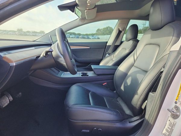 2022 TESLA MODEL 3 — DENT