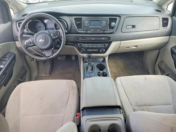 2016 KIA SEDONA