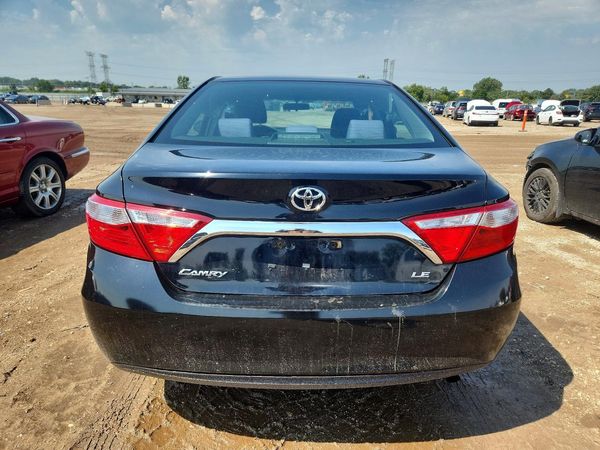 2017 TOYOTA CAMRY