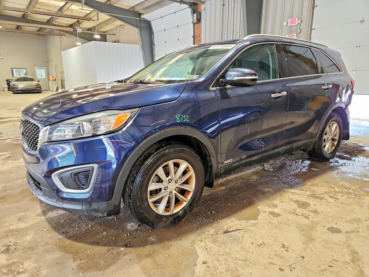 2016 KIA SORENTO L / LX