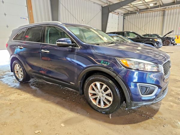 2016 KIA SORENTO L / LX