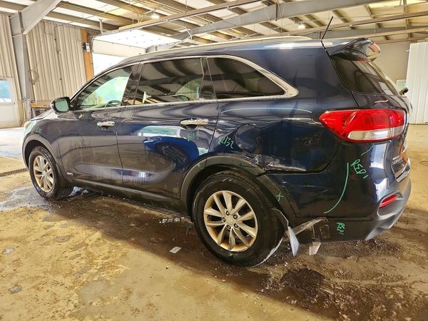 2016 KIA SORENTO L / LX