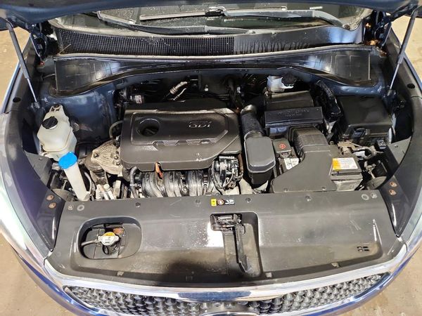 2016 KIA SORENTO L / LX