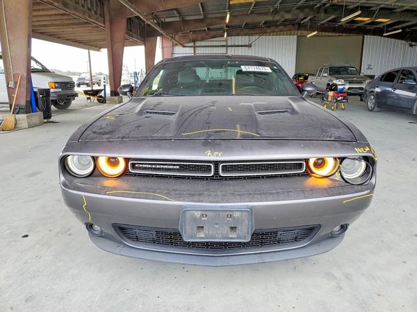 2016 DODGE CHALLENGER SXT