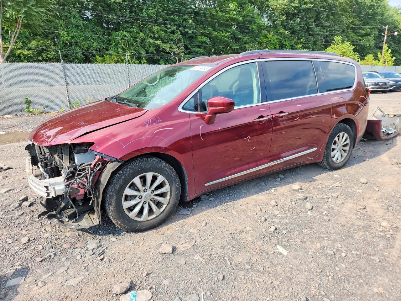 2017 CHRYSLER PACIFICA