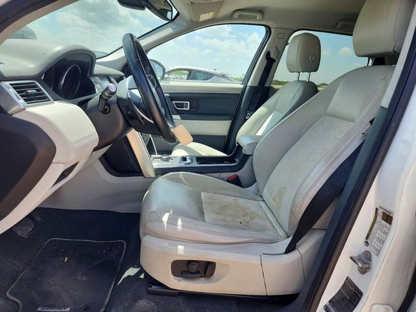 2016 LAND ROVER DISCOVERY SE