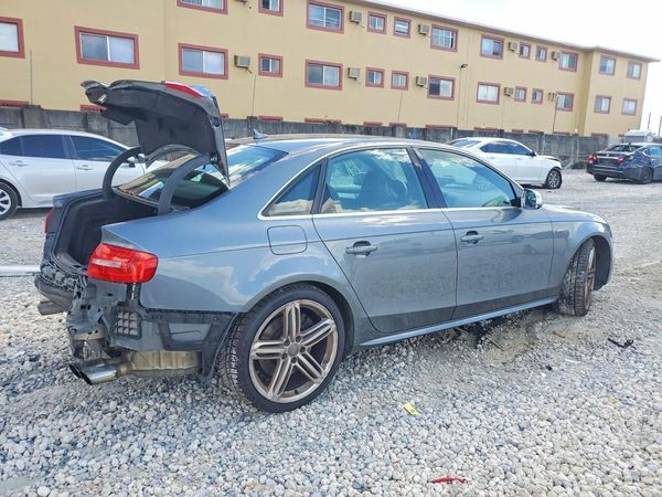2013 AUDI S4
