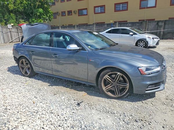 2013 AUDI S4