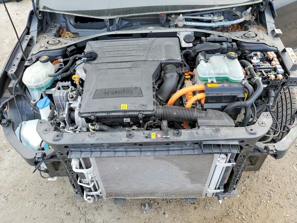 2017 HYUNDAI IONIQ Blue — Engine bay