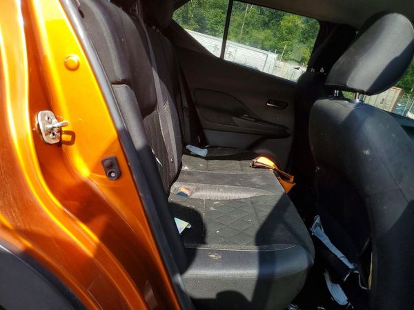 2020 NISSAN KICKS
