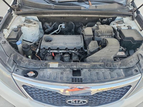 2013 KIA SORENTO Base / LX