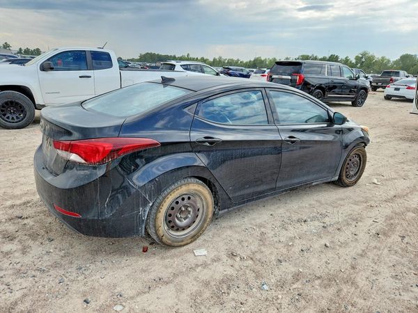 2016 HYUNDAI ELANTRA