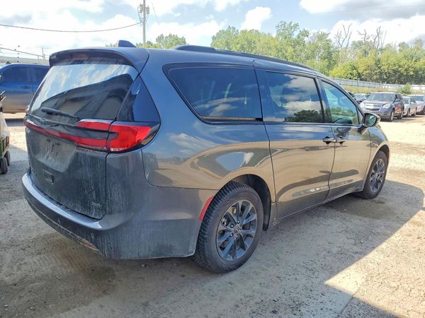 2021 CHRYSLER PACIFICA