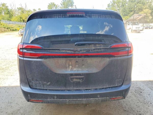 2021 CHRYSLER PACIFICA
