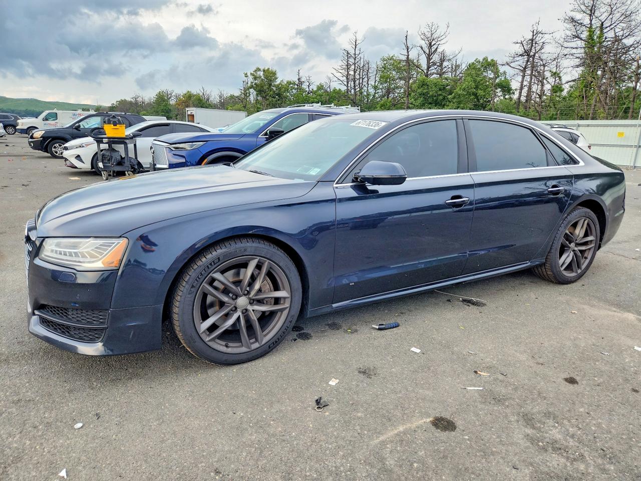 2016 AUDI A8