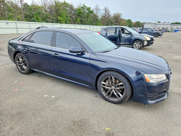 2016 AUDI A8