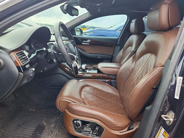 2016 AUDI A8