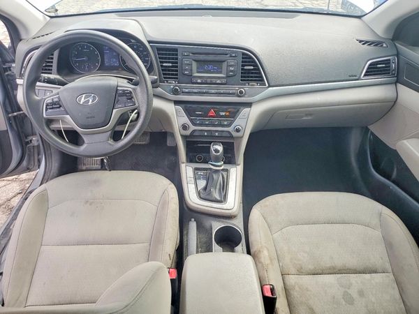 2017 HYUNDAI ELANTRA SE Base