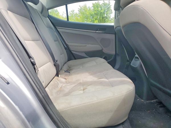2017 HYUNDAI ELANTRA SE Base