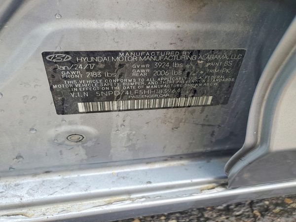 2017 HYUNDAI ELANTRA SE Base