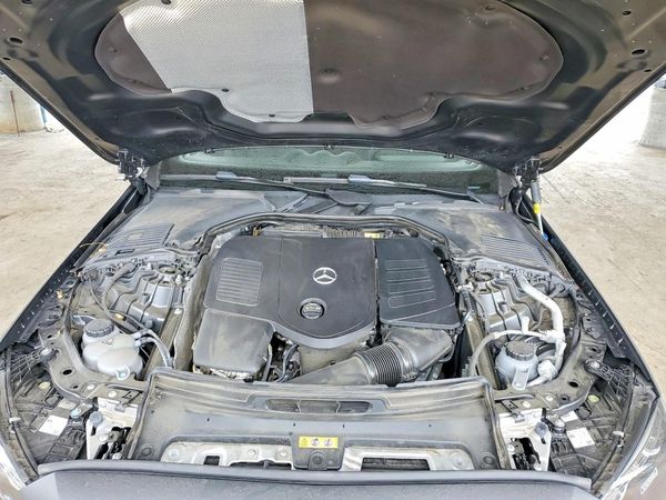 2025 MERCEDES-BENZ C C300 — Engine bay