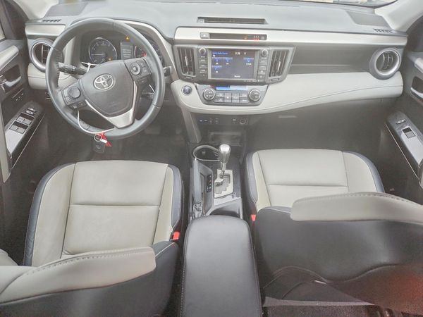 2017 TOYOTA RAV4 Ltd/SE Platinum