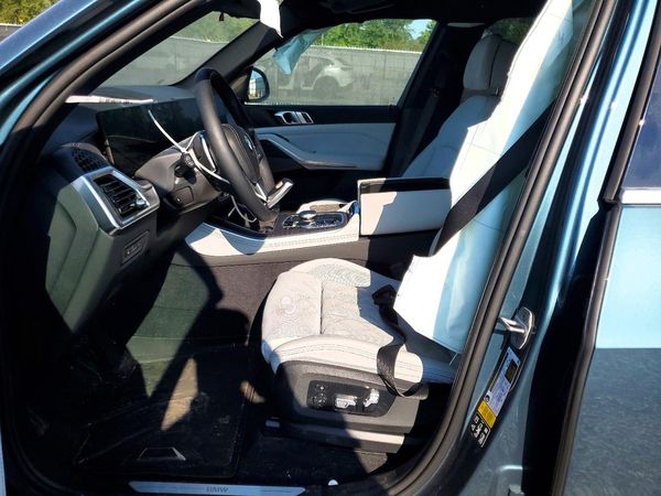 2024 BMW X5 xDrive40i — DENT