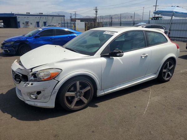 2013 VOLVO C30