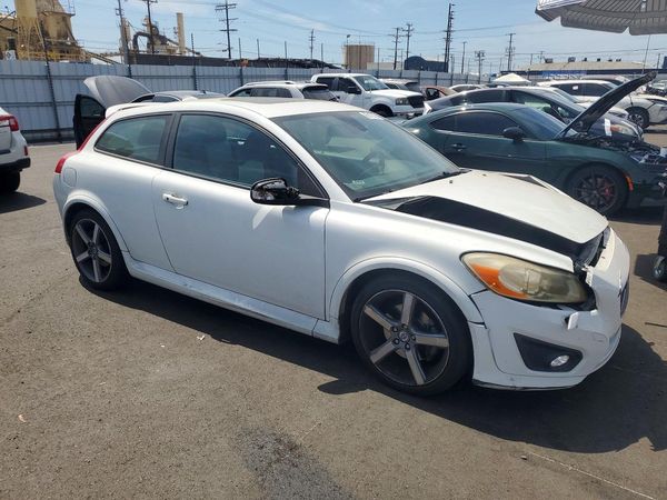 2013 VOLVO C30