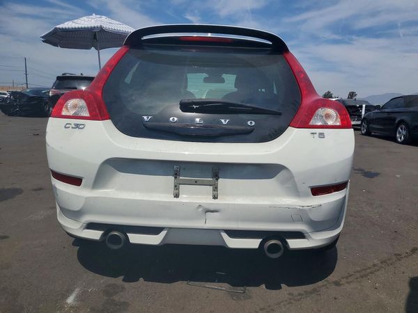 2013 VOLVO C30