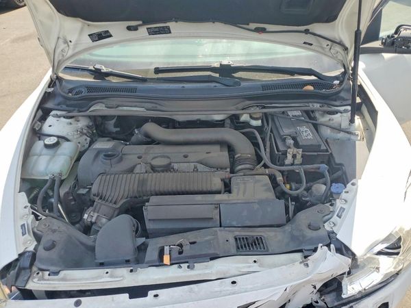 2013 VOLVO C30