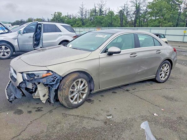 2019 MERCEDES-BENZ A A220-4M