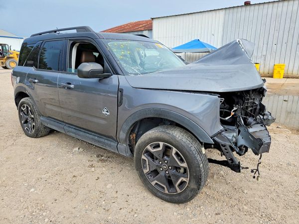 2021 FORD BRONCO Outer Banks — Passenger 3/4