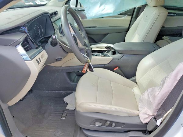 2024 CADILLAC XT5