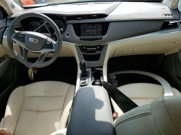 2024 CADILLAC XT5