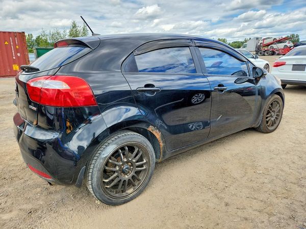 2013 KIA RIO 5-DOOR EX / SX