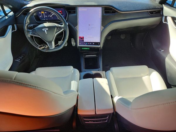 2020 TESLA MODEL S