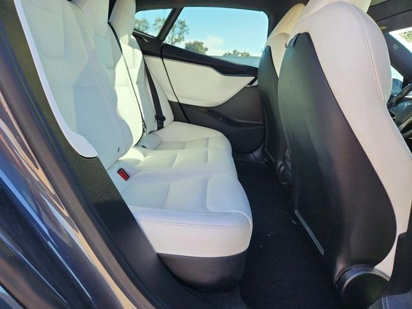 2020 TESLA MODEL S