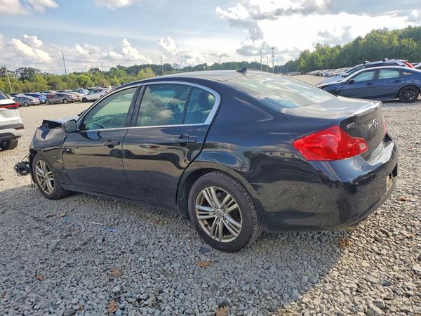 2015 INFINITI Q40