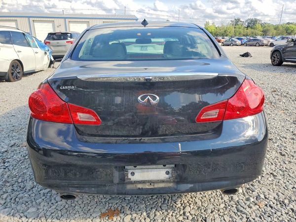 2015 INFINITI Q40