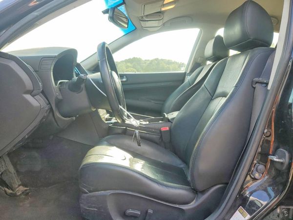 2015 INFINITI Q40