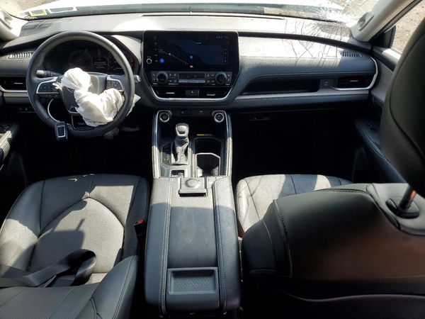 2026 TOYOTA GRAND HIGHLANDER
