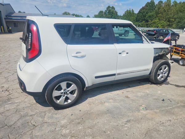 2017 KIA SOUL