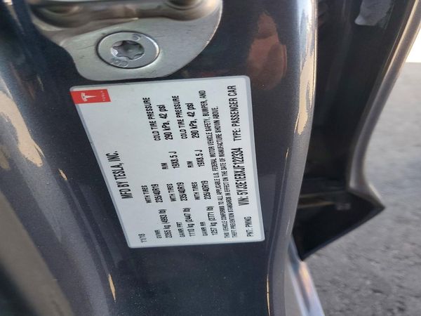2018 TESLA MODEL 3