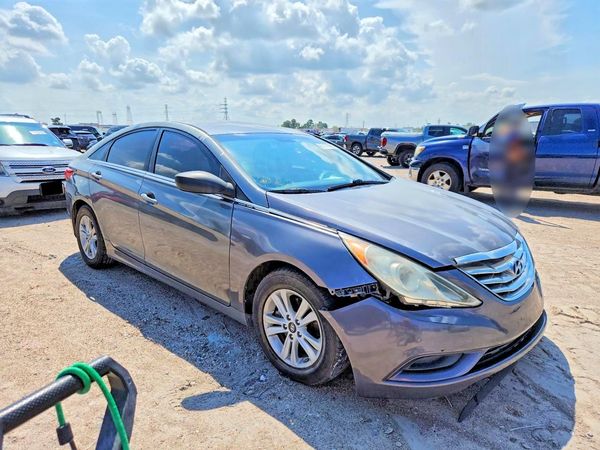2013 HYUNDAI SONATA GLS/ GLS Popular