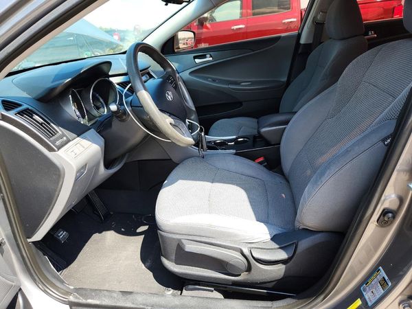2013 HYUNDAI SONATA GLS/ GLS Popular