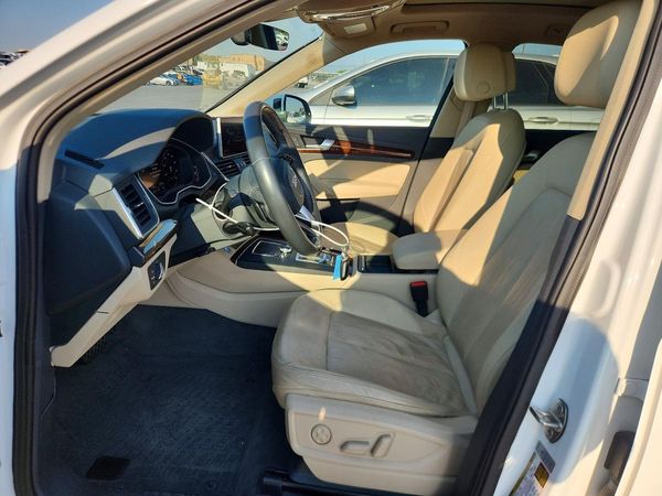 2018 AUDI Q5 quattro Premium Plus