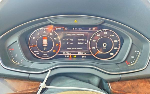 2018 AUDI Q5 quattro Premium Plus