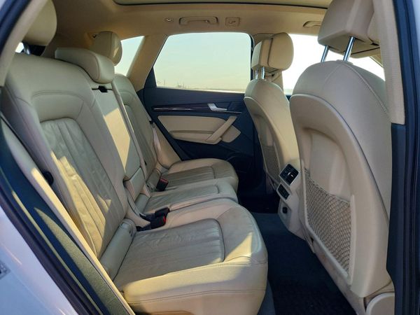 2018 AUDI Q5 quattro Premium Plus