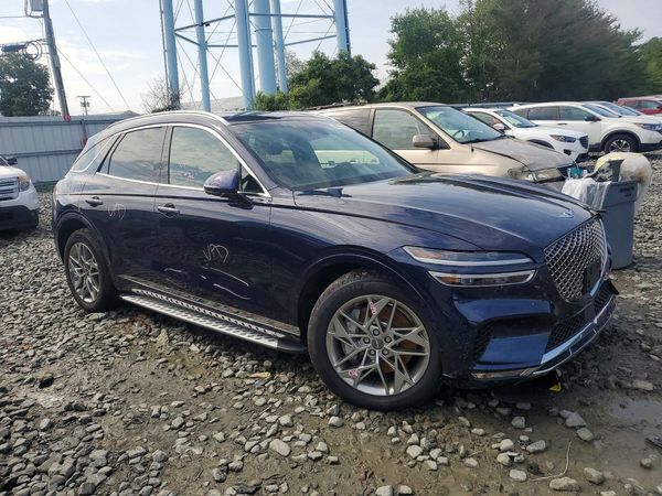 2025 GENESIS GV70